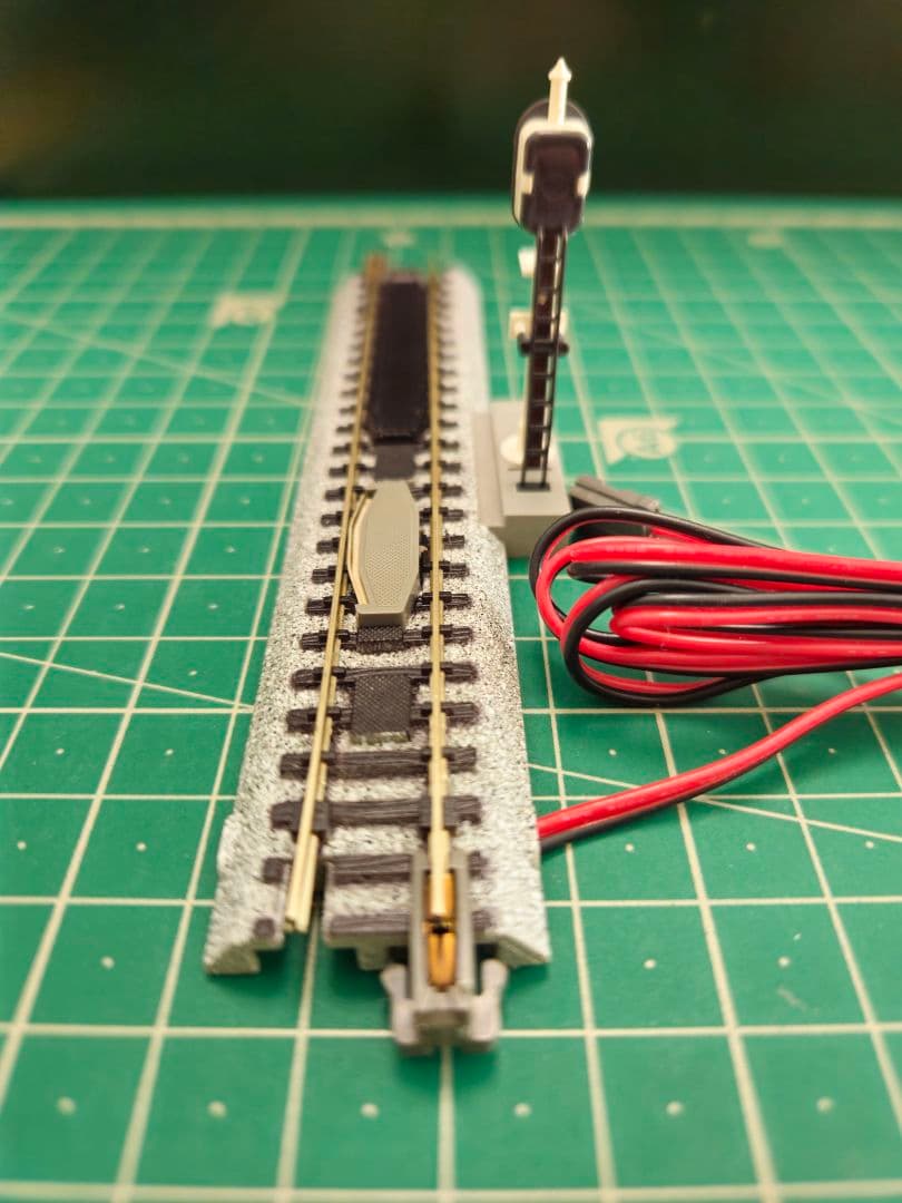 KATO 3灯式自動信号機(３個セット)、自動信号機用電源のセット