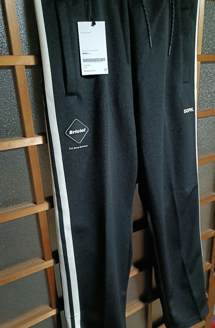 新品未使用 TRAINING TRACK PANTS　Ｌブラック　FCRB