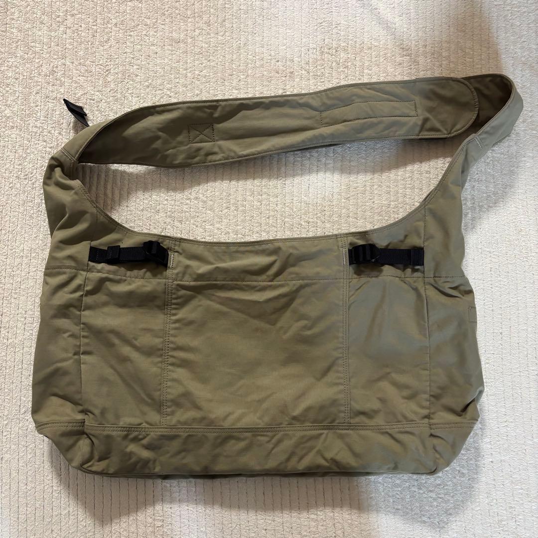 PORTER 吉田カバン 大容量 メッセンジャーバッグ ショルダーバッグ カーキ