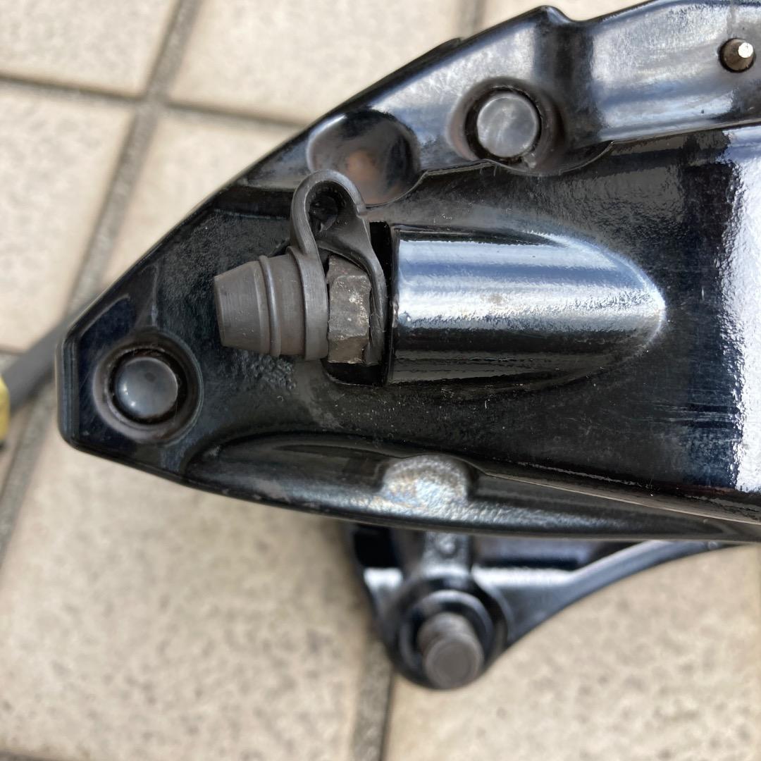 STI ブレーキキャリパー 黒