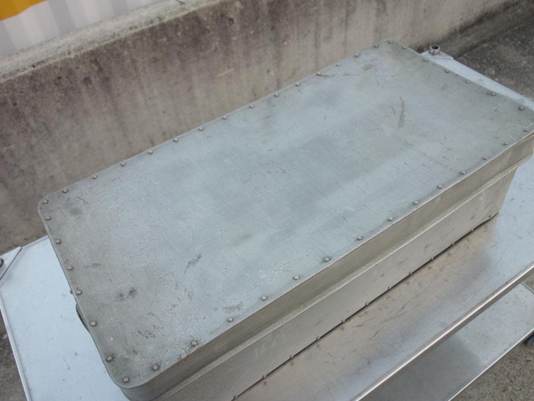 【中古】K▼ブリキ トタン 缶 収納 箱 ボックス ストッカー (37533)