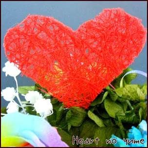 【高級プリザーブドフラワー】レインボーローズ＆カーネーション ハートアレンジ