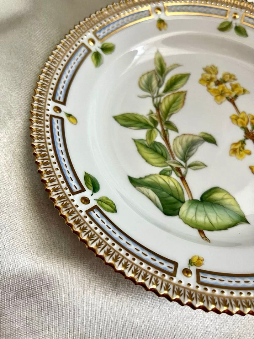 未使用【美品】ロイヤルコペンハーゲン☆フローラダニカ　19.5㎝プレート