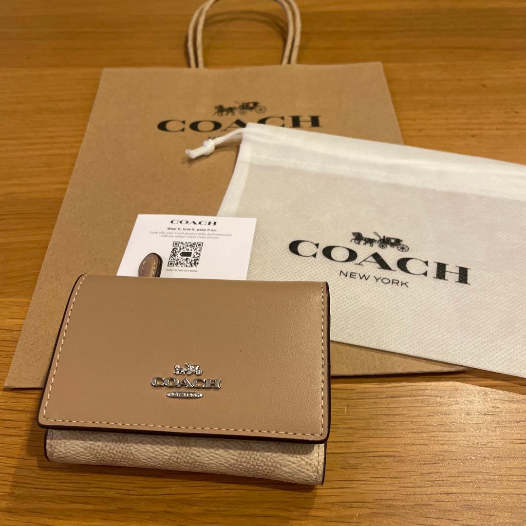 新品COACH☆コーチ 財布 折り財布　3つ折り財布 ベージュ
