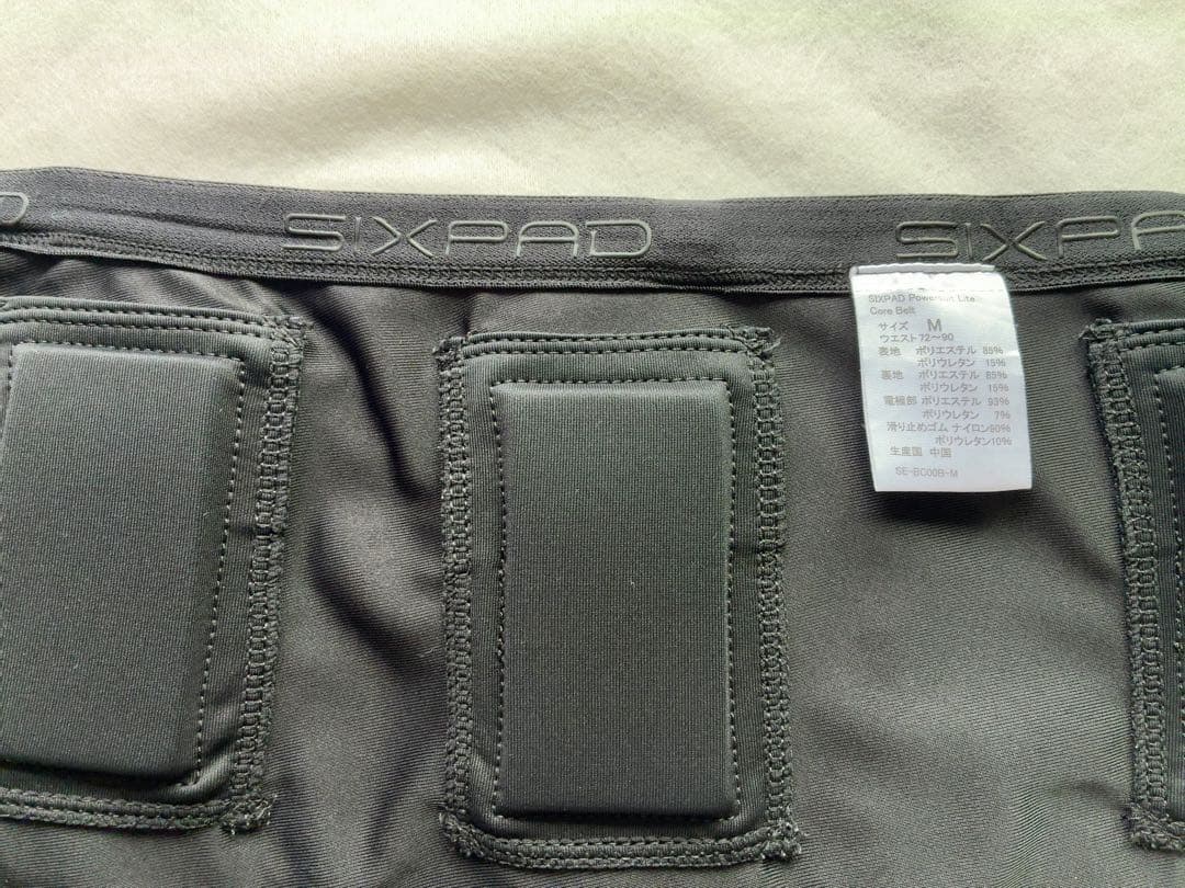 シックスパッド　パワースーツ　コアベルト　Mサイズ