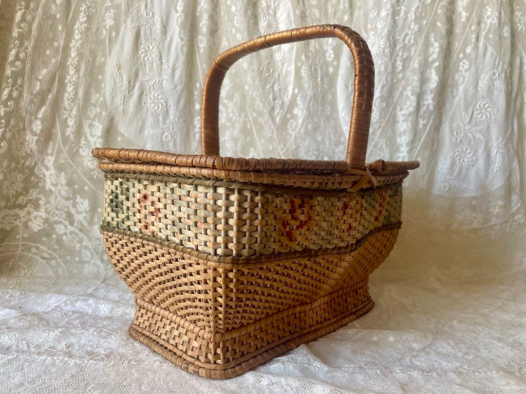 ローズパニエ大　バラペイント蓋付きバスケット　フランスアンティーク　かご　カゴ籠