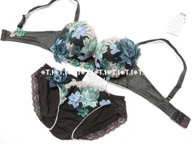 サルート/ライオンキング　E70＆ノーマルショーツM　GR　30