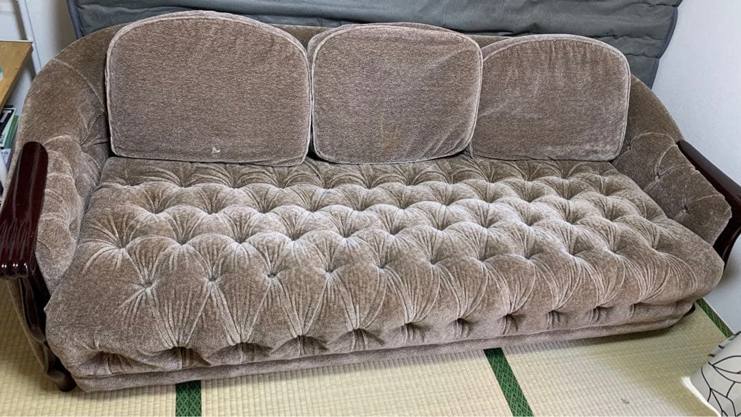 ベルベット ソファ ボタン留め ベージュ