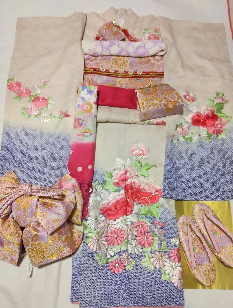 正絹☆本総絞りと駒刺繡☆富貴を象徴する牡丹が優しくも艶やかな7歳七五三向け祝着