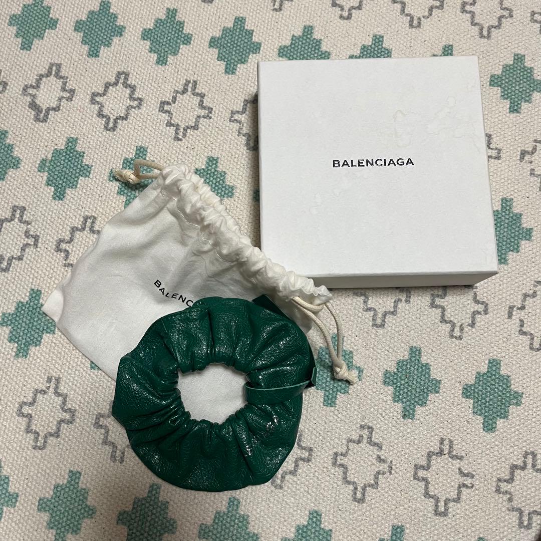 BALENCIAGA バレンシアガ ヘアアクセサリー ヘアゴム シュシュ