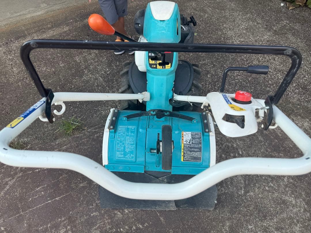 ほぼ数回のみの使用！良品クボタ　TR7000耕運機 管理機　動作良好