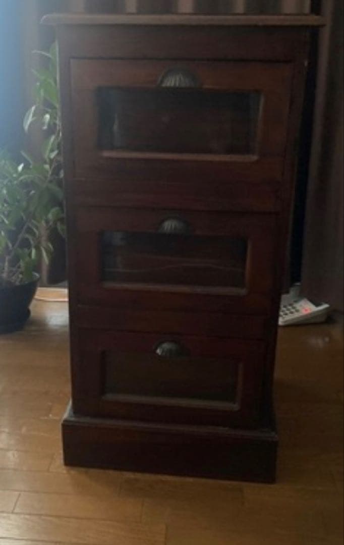 B-COMPANY（ビーカンパニー）ガラスキャビネット