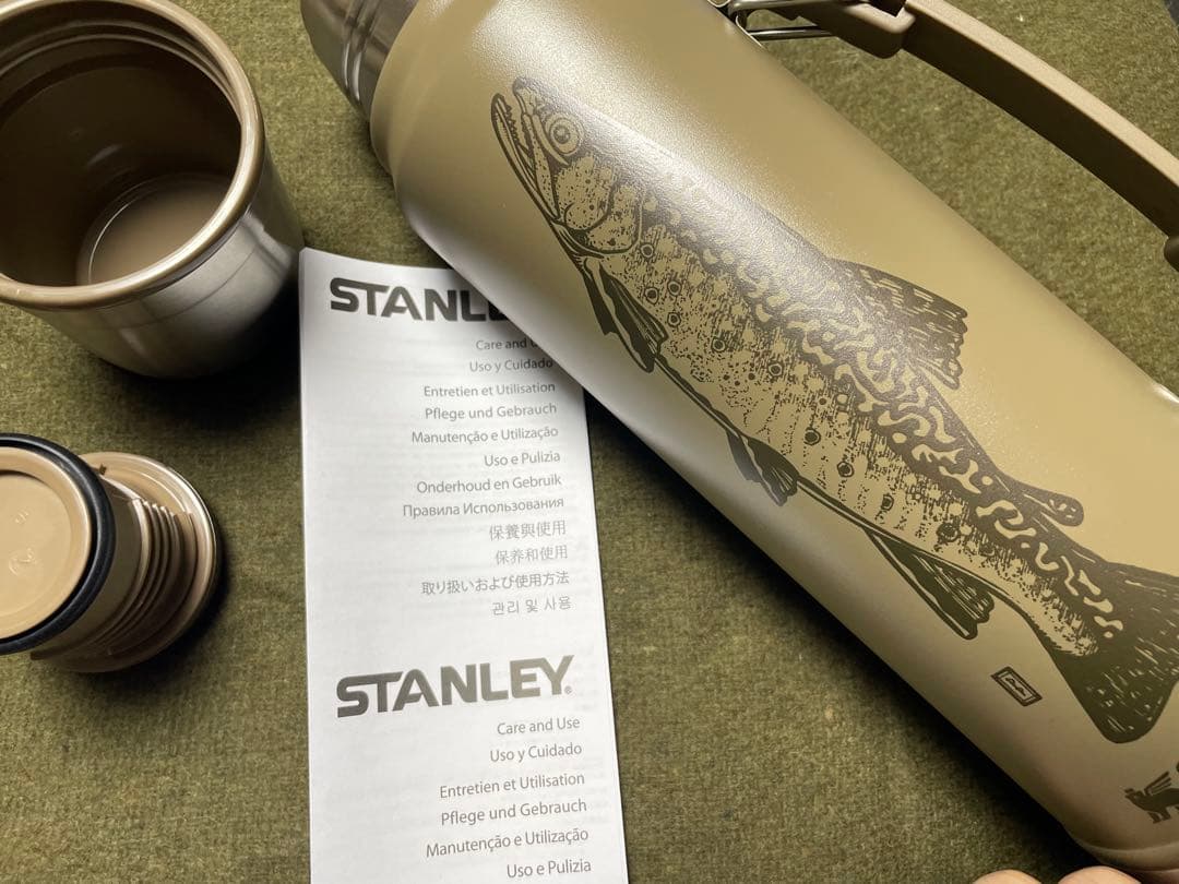 【限定品】スタンレー トラウト　1Ｌ クラシック　真空ボトル