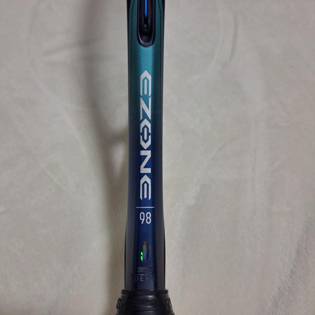 【極美品】YONEX EZONE 98 G2 2022モデル　イーゾーン
