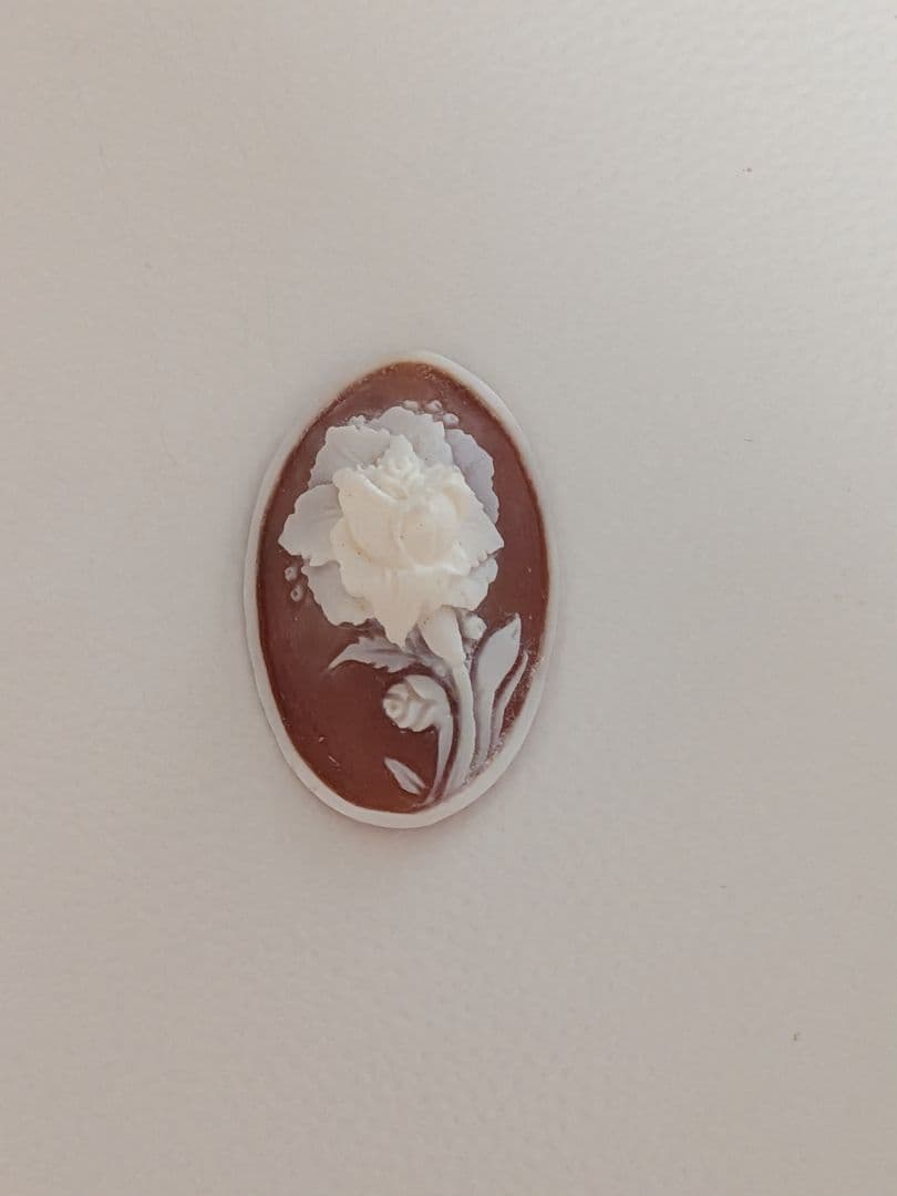 薔薇　バラ　花彫刻オーバル型カメオ