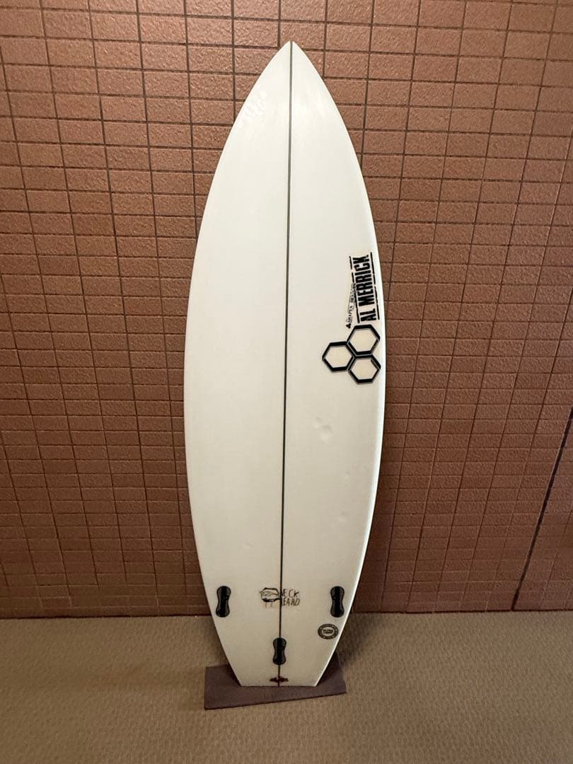 y　 アルメリック　5’8”ネックベアード2 USシェイプ日本正規品