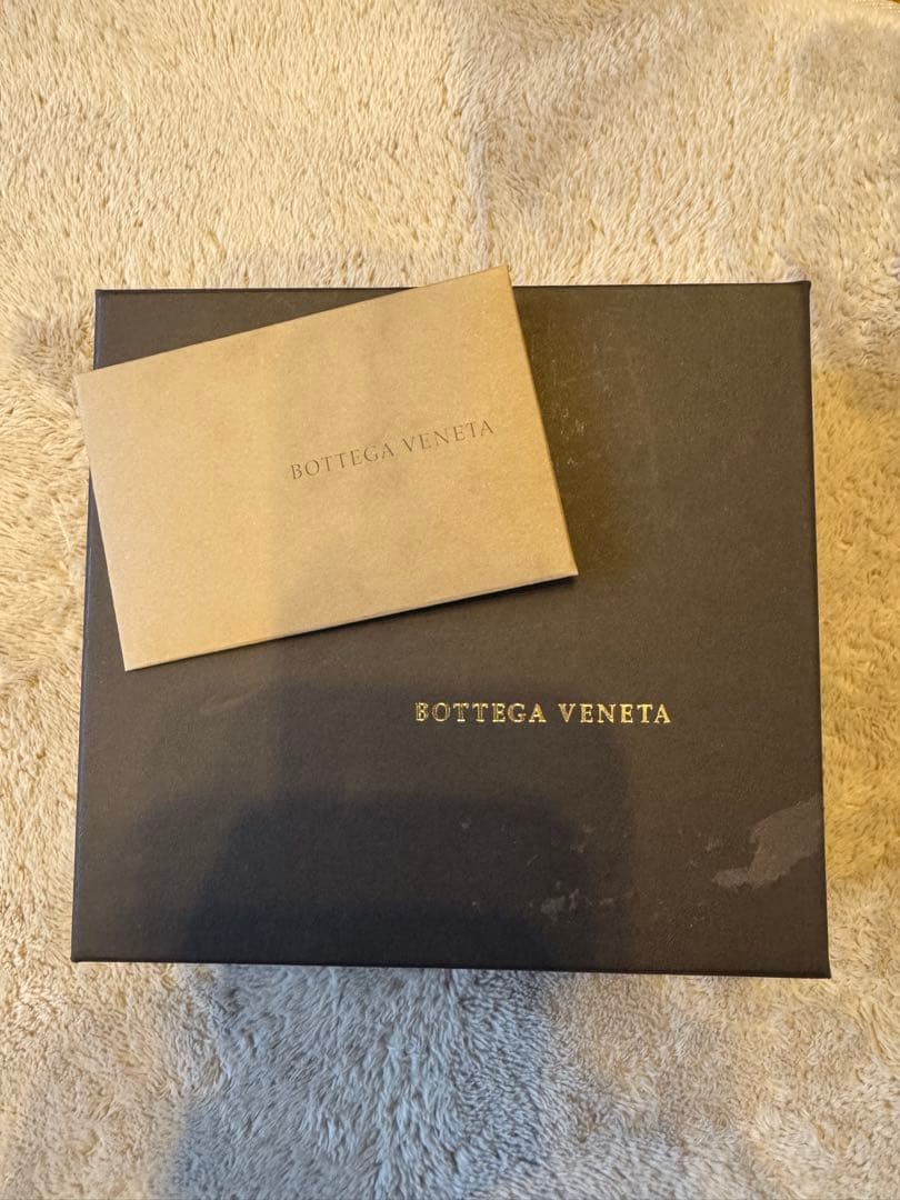 Bottega Veneta 二つ折り財布　パース付き　193642