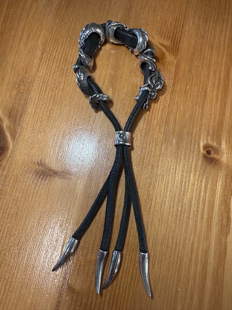 ブルブラッド　ドラゴンタオ　レザーブレスレット