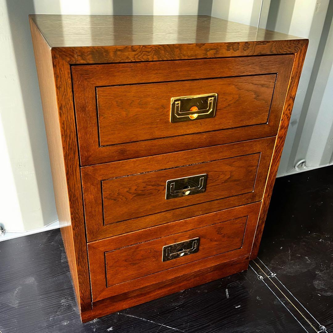 取付無料！カリモク ドマーニ モーガントン 天然木アンティーク風三段チェスト✨