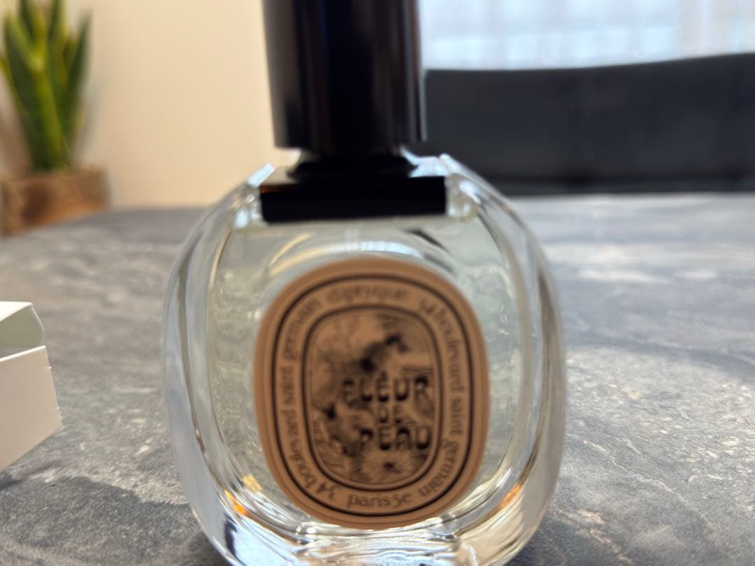diptyque Fleur de Peau 香水