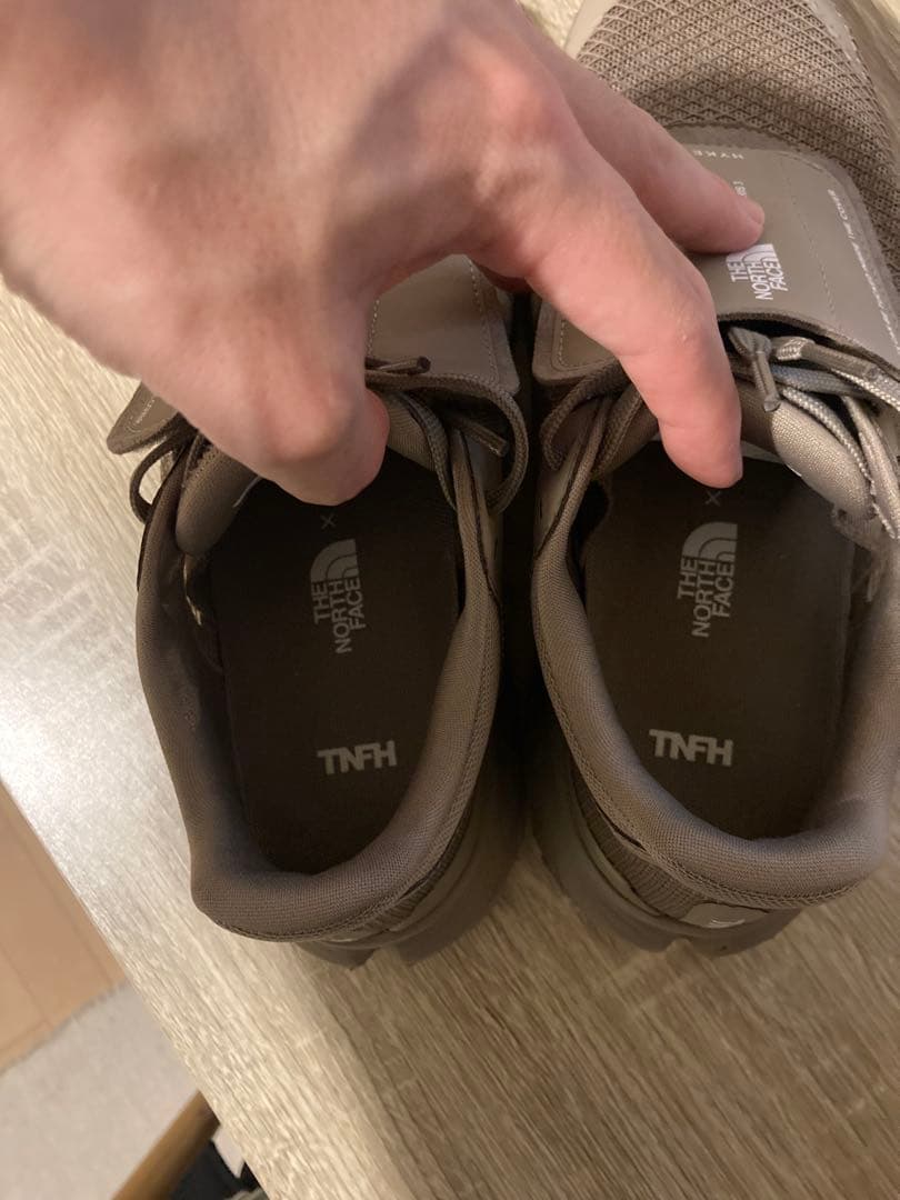hyke tnfh ハイクノースフェイス　ベージュタン25スニーカー