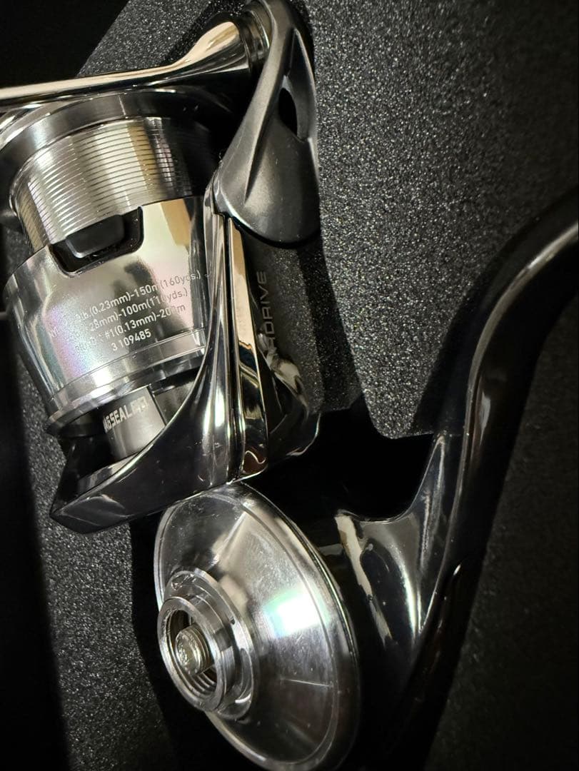 ダイワ イグジスト PC LT3000-XH リール DAIWA EXIST