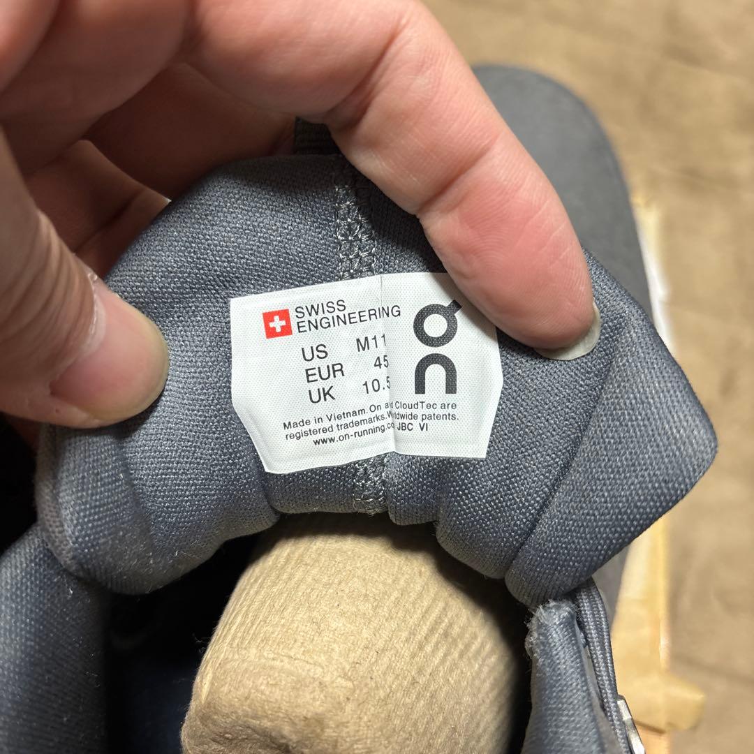 On クラウドハイM Cloud Hi Monochrome 29センチ　超美品