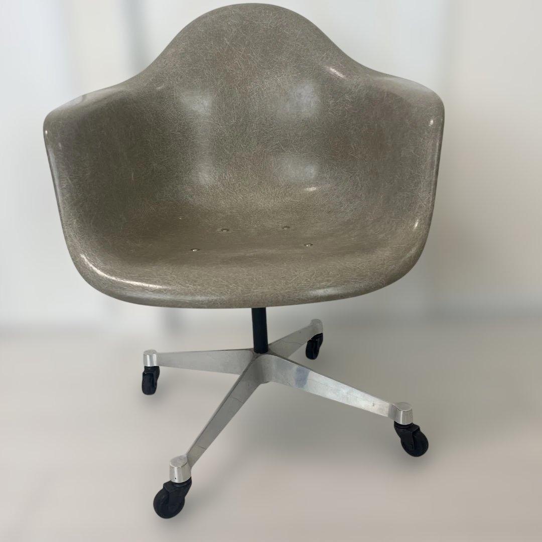 ハーマンミラー イームズ アーム シェルチェア