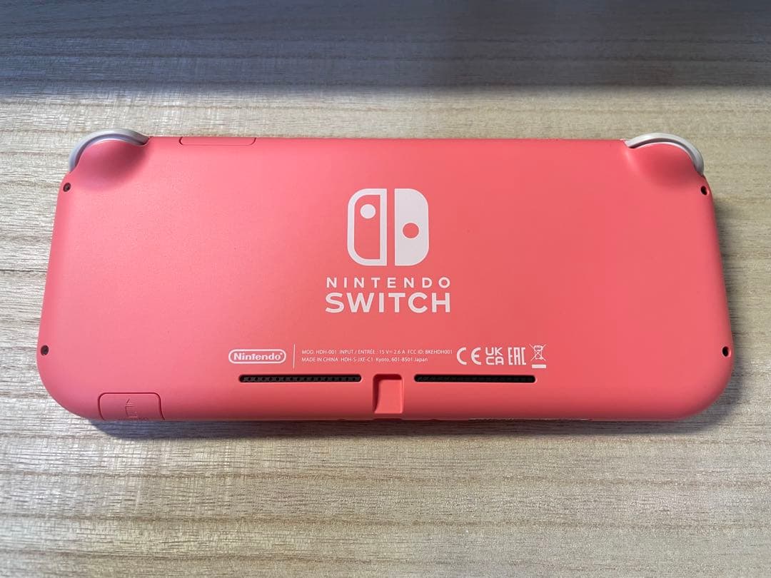 Nintendo Switch Lite ピンク 本体 充電器とケース付き！！！