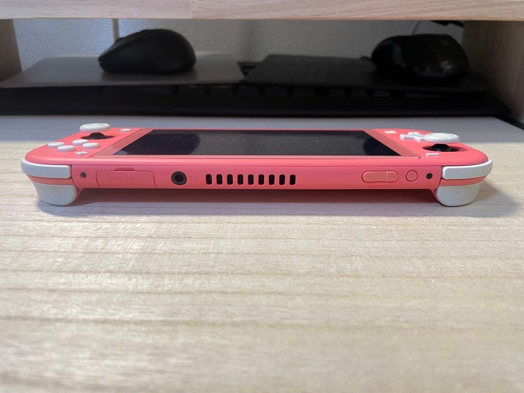 Nintendo Switch Lite ピンク 本体 充電器とケース付き！！！