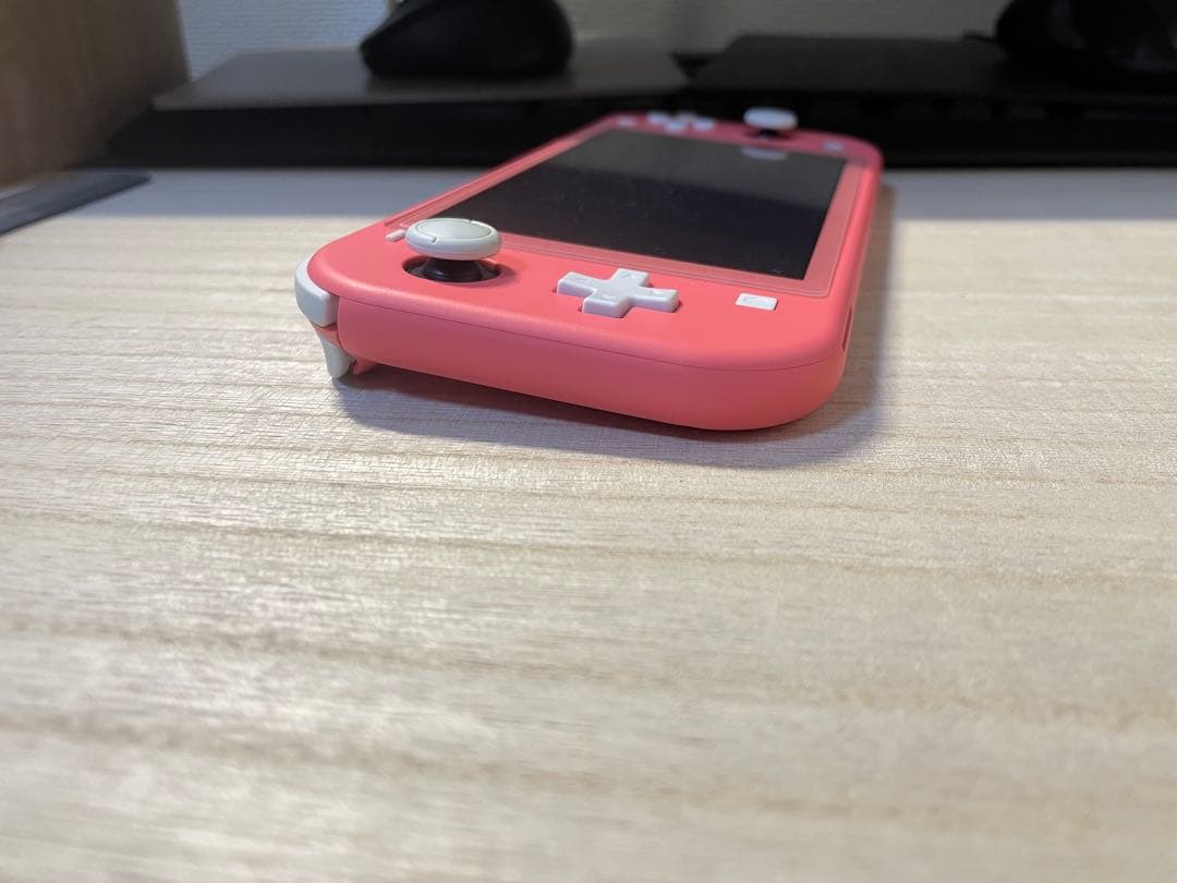Nintendo Switch Lite ピンク 本体 充電器とケース付き！！！