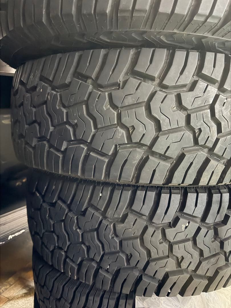 たかちゃん　Geolandar X-AT LT 295/70R17