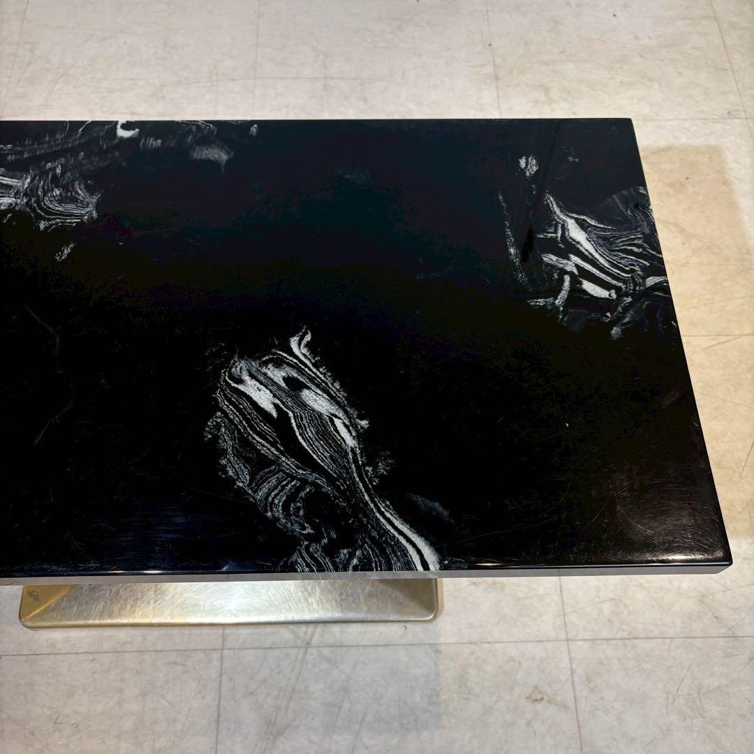 大理石テーブル　天然石テーブル　店舗什器　飲食店　大理石　金属脚 2/2