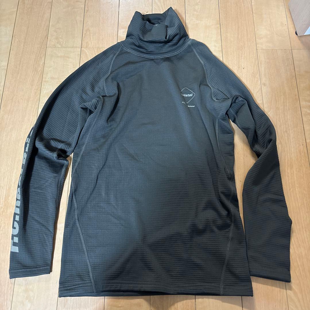 新品未使用　F.C.R.B UNDER LAYER HIGHNECK KHAKI