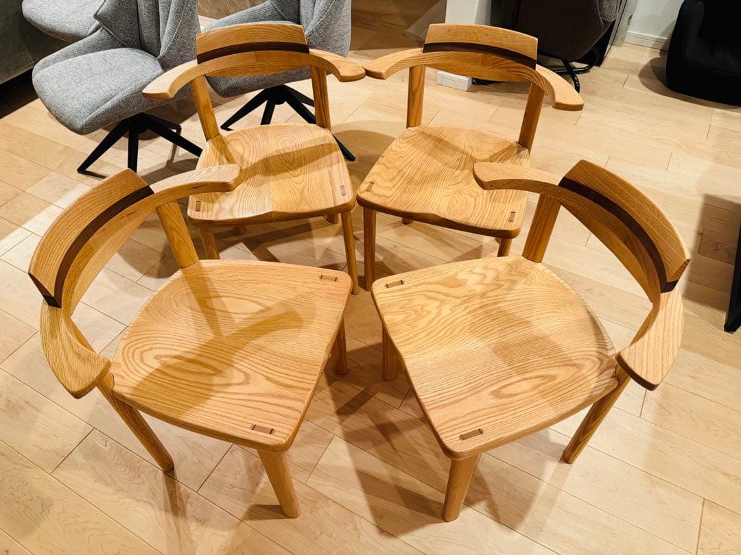 飛騨の香りデュオ アームチェアNAWNオークウォールナットほぼ新品（1脚）1/4