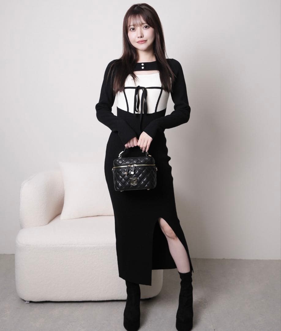 LIP SERVICE デコルテオープンバイカラーリボンニットワンピース