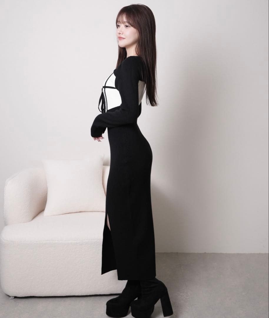 LIP SERVICE デコルテオープンバイカラーリボンニットワンピース