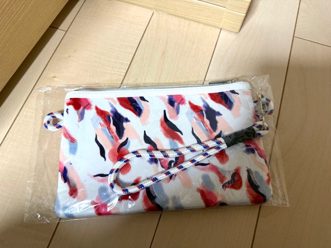 ほぼ未使用 qbag トリコット コロネット トープ