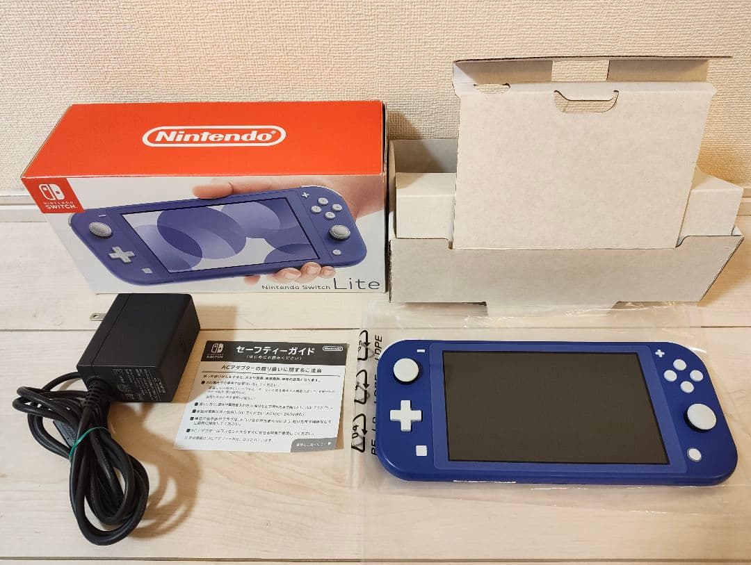Nintendo Switch Lite（ブルー） 本体および箱、付属品含