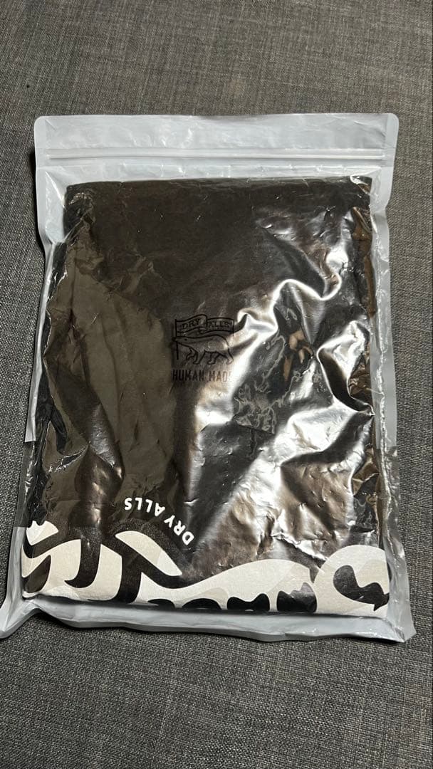 【ザク】HUMAN MADE 長袖カットソー ブラック(グレー)