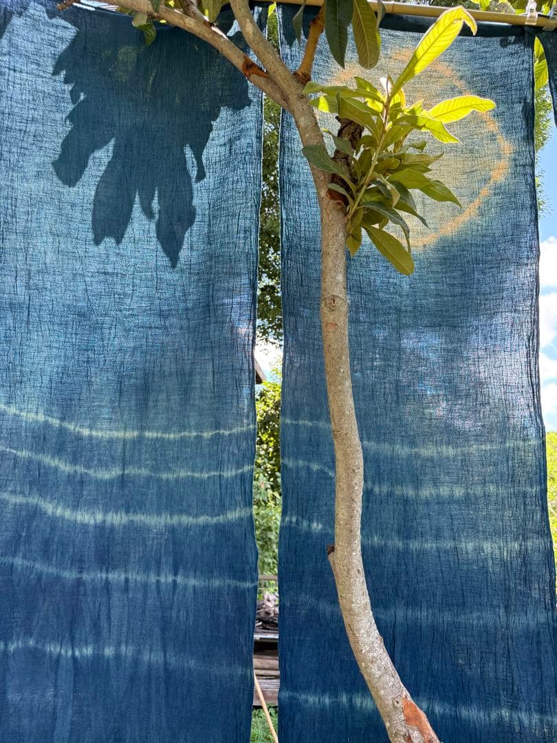 ◯特大の、藍手染め暖簾、綿100% タテ、ヨコ、2m弱(64cm X 3枚組)