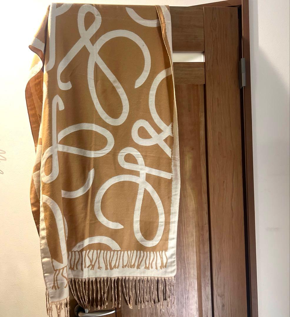 マフラー　アナグラム　ストール　キャメル　ホワイト　カシミヤ　ウール　ロゴ