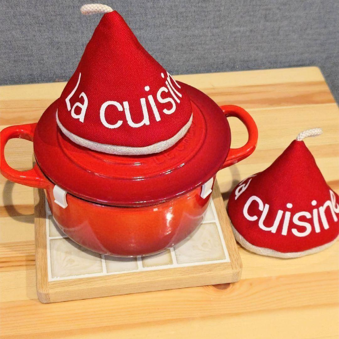 ★本日迄★ルクルーゼ14cm鍋　変え鍋ツマミ　タイル鍋敷き　鍋つかみ　おまけ付き