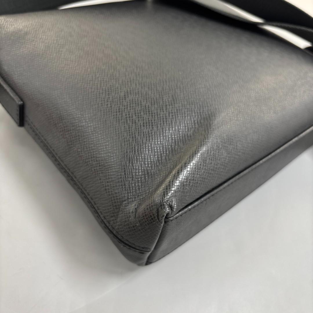 超極美品 ルイヴィトン ショルダーバッグ メッセンジャー グリゴリ タイガ