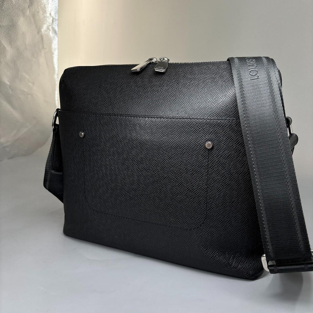 超極美品 ルイヴィトン ショルダーバッグ メッセンジャー グリゴリ タイガ