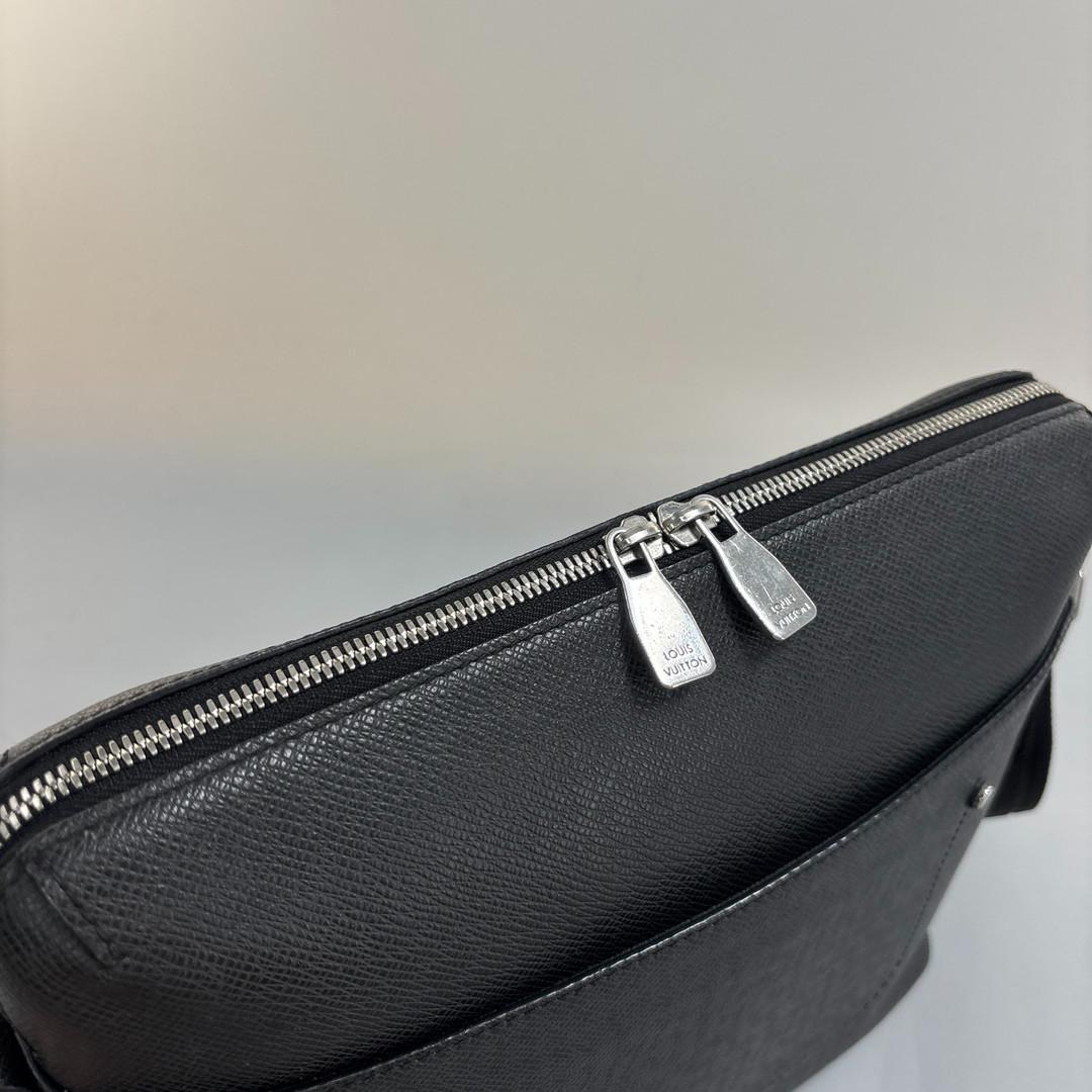 超極美品 ルイヴィトン ショルダーバッグ メッセンジャー グリゴリ タイガ