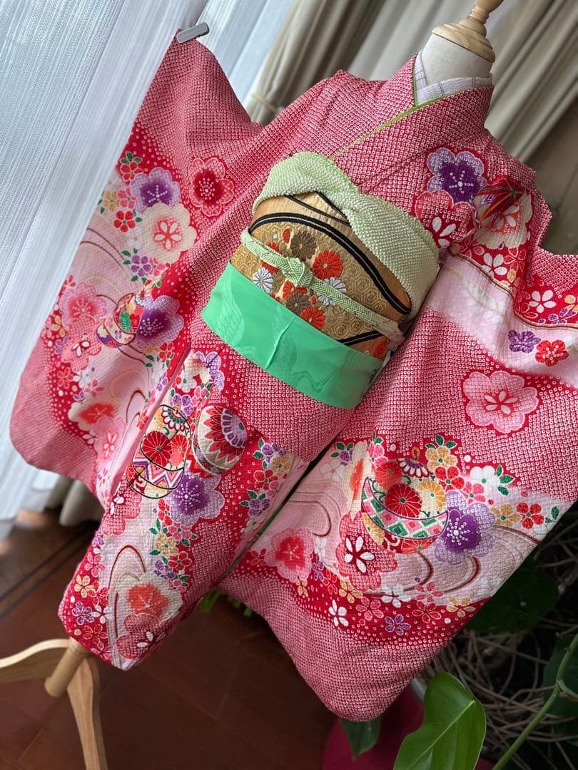 7歳七五三フルセット 赤×白×紫 絞り風花柄着物と立涌模様の帯