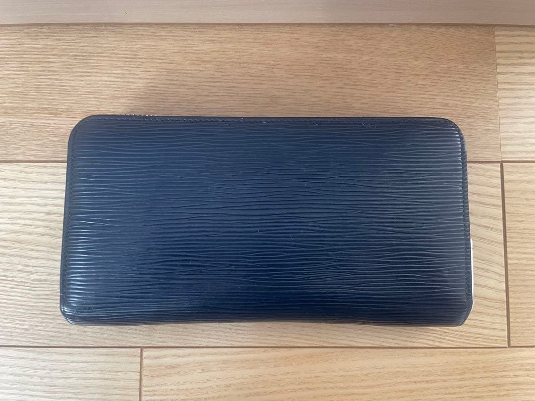 ルイヴィトン エピ ジッピーウォレット ブルー 長財布 青