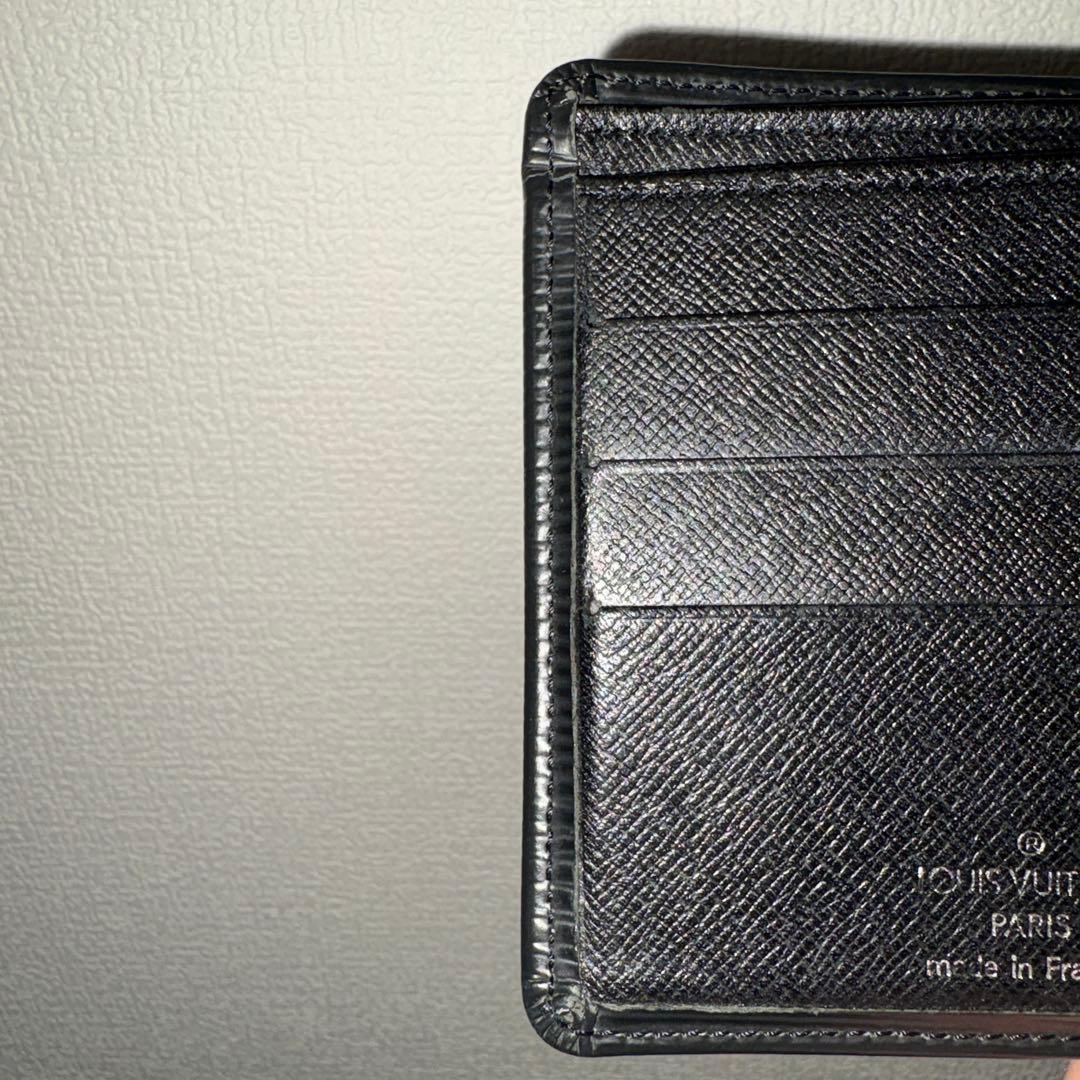 ルイヴィトン エピ ポルトフォイユ・マルコ 二つ折り財布