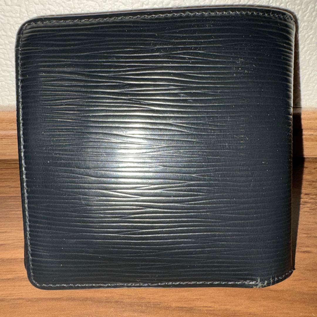 ルイヴィトン エピ ポルトフォイユ・マルコ 二つ折り財布